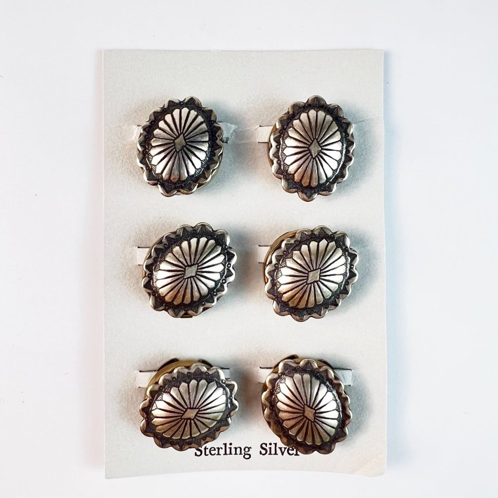 Vintage Native American Southwest Sterling Silver Conch Shell Button Cover Clips